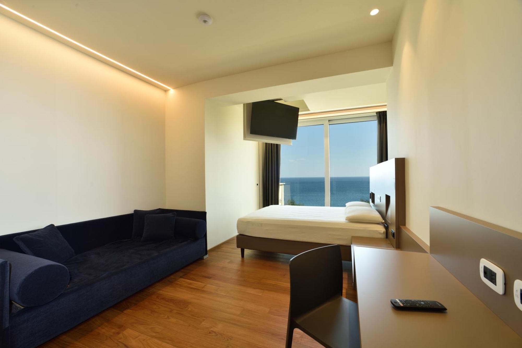 Hotel Le Roi Varazze Exteriér fotografie